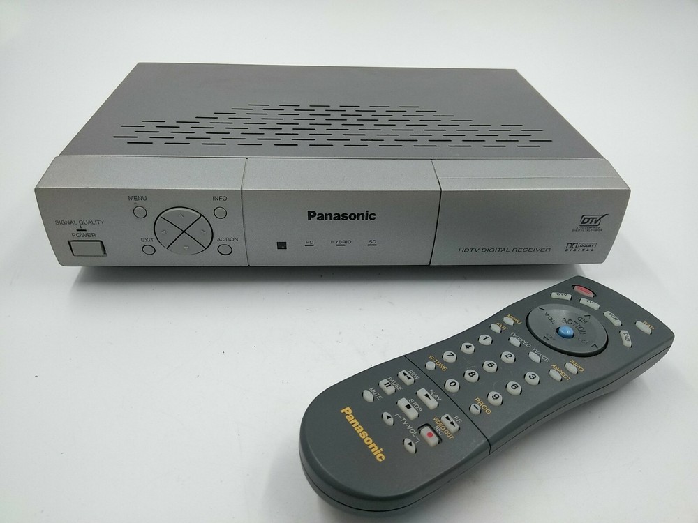 Panasonic HDTV Digital Receiver TU-DST52F No Cords Untested w Remote
