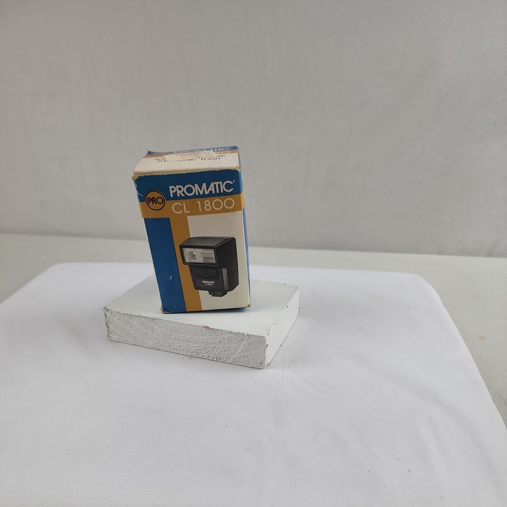 Promatic CL1800 Flash Automatic Model for Automatic Camera Vintage Black Good