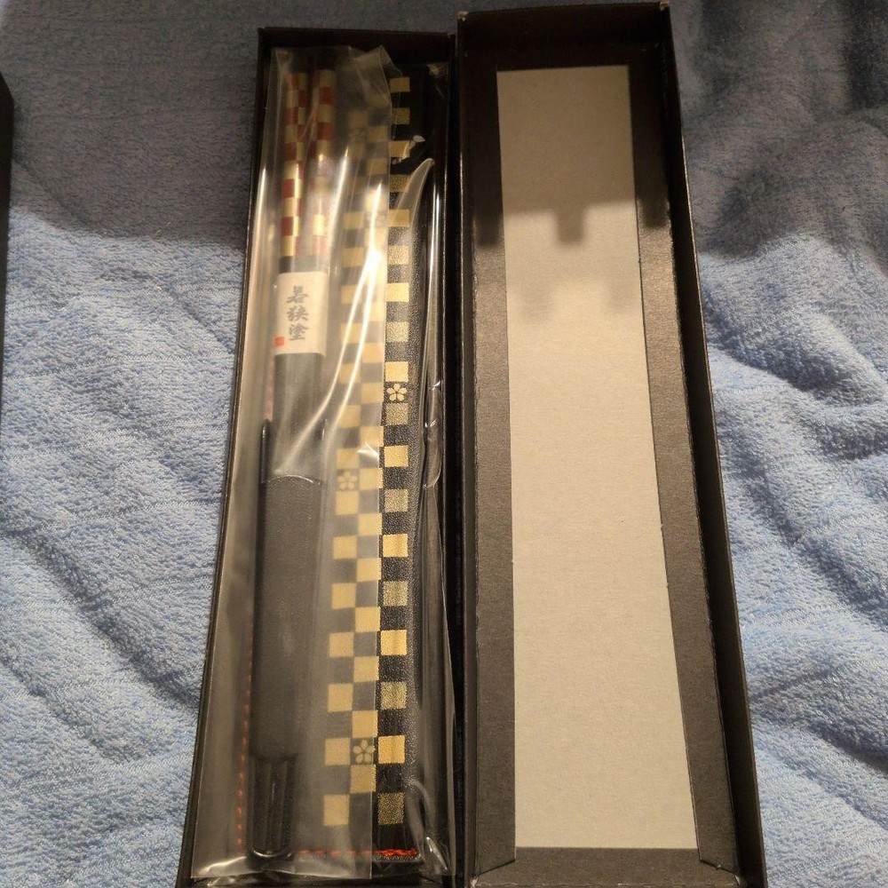 Wakasa Lacquer Checkered Pattern Portable Chopstick Cap 23cm