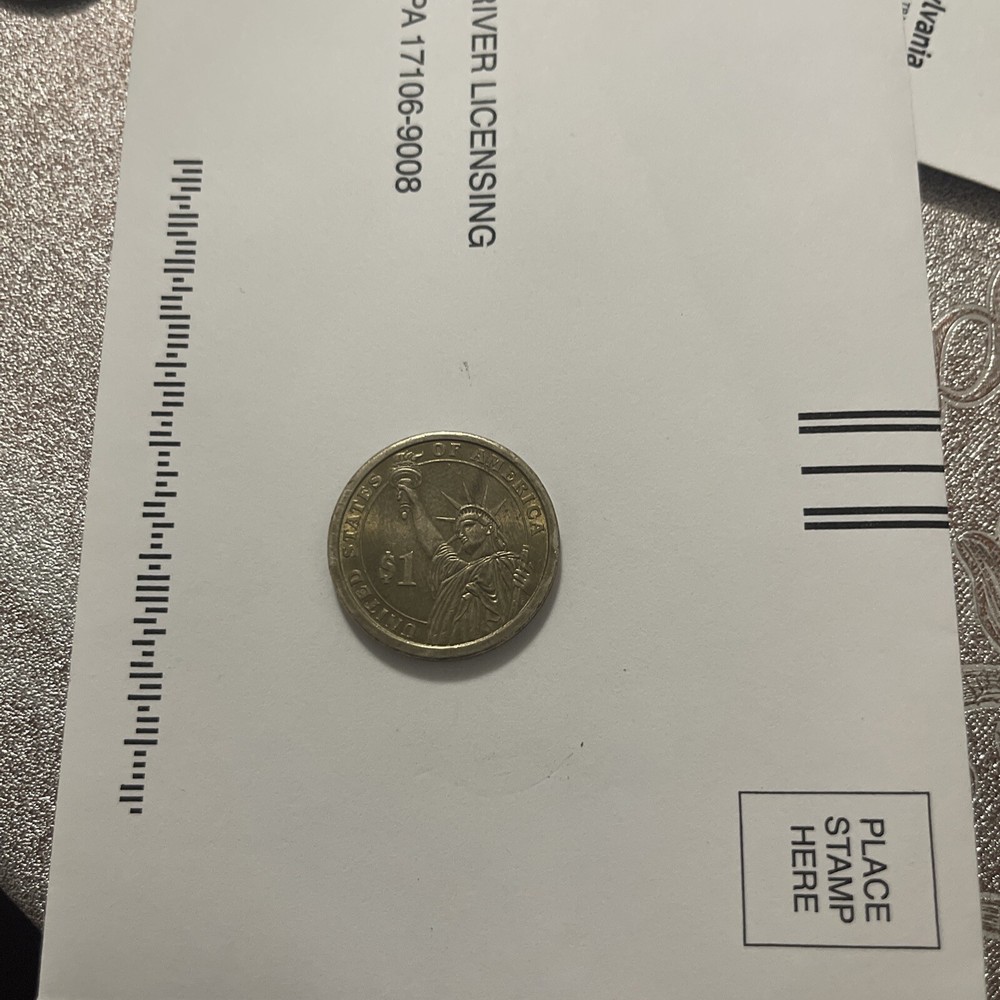 moneda de un dollar 1817 A 1825