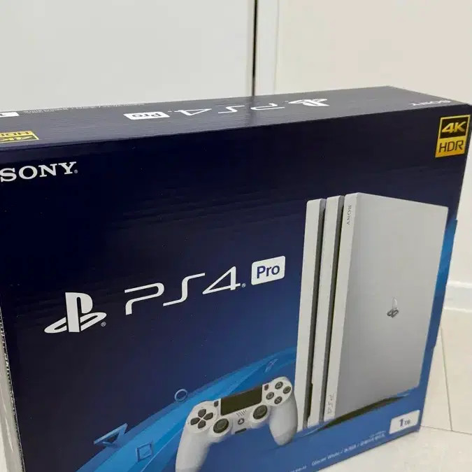 PS4 Pro Glacier White 1TB Full Box Official