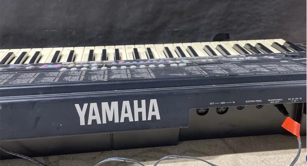 Yamaha PSR-410 Electronic Keyboard