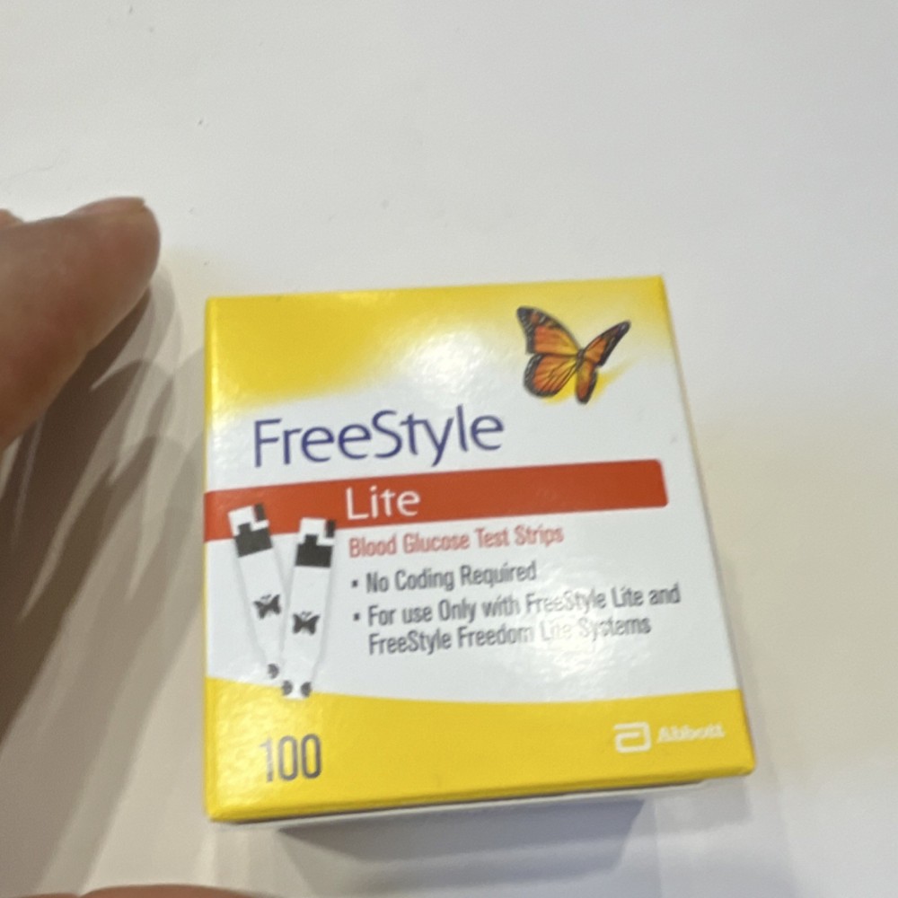 Abbott FreeStyle Lite Glucose Blood Test Strips 100ct Exp 2027 No Coding