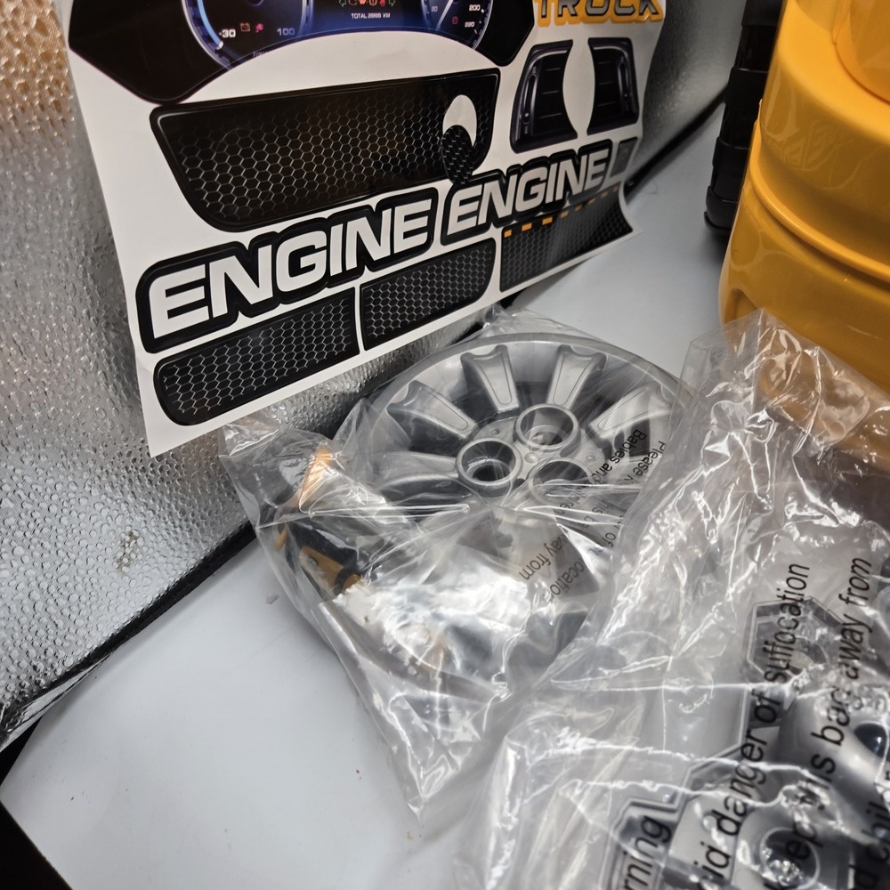 Motor Master Engine Workshop build open box Ages 3