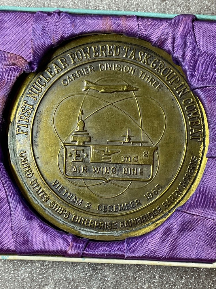 First Nuclear Powered Task Group In Combat Vietnam 1965 Medallion