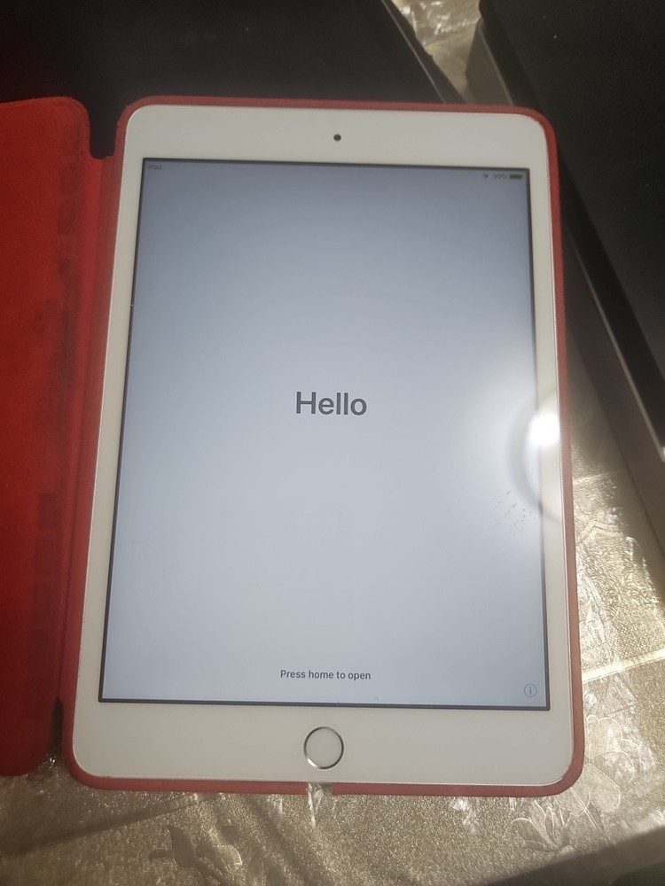 Apple iPad mini 3 A1599; Bundle - (For Parts Or Restoration Projects)
