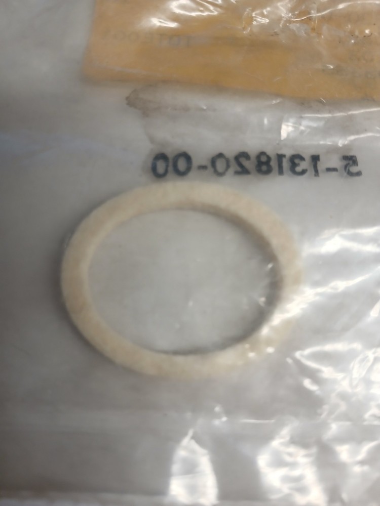 Black & Decker 131820-00 FELT SEAL