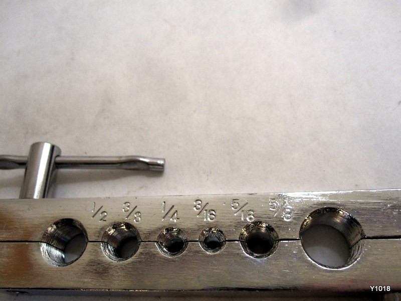 Pipe flaring clamp (clamp only)