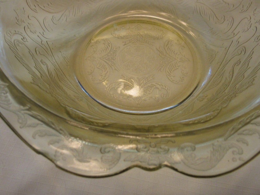 FEDERAL DEPRESSION MADRID YELLOW GLASS 9" PLATE- NICE