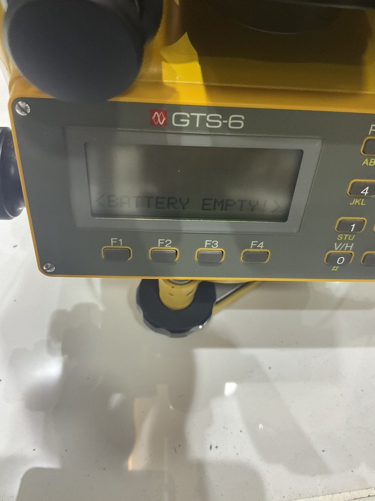 TOPCON GTS-6 ELECTRONIC TOTAL STATION