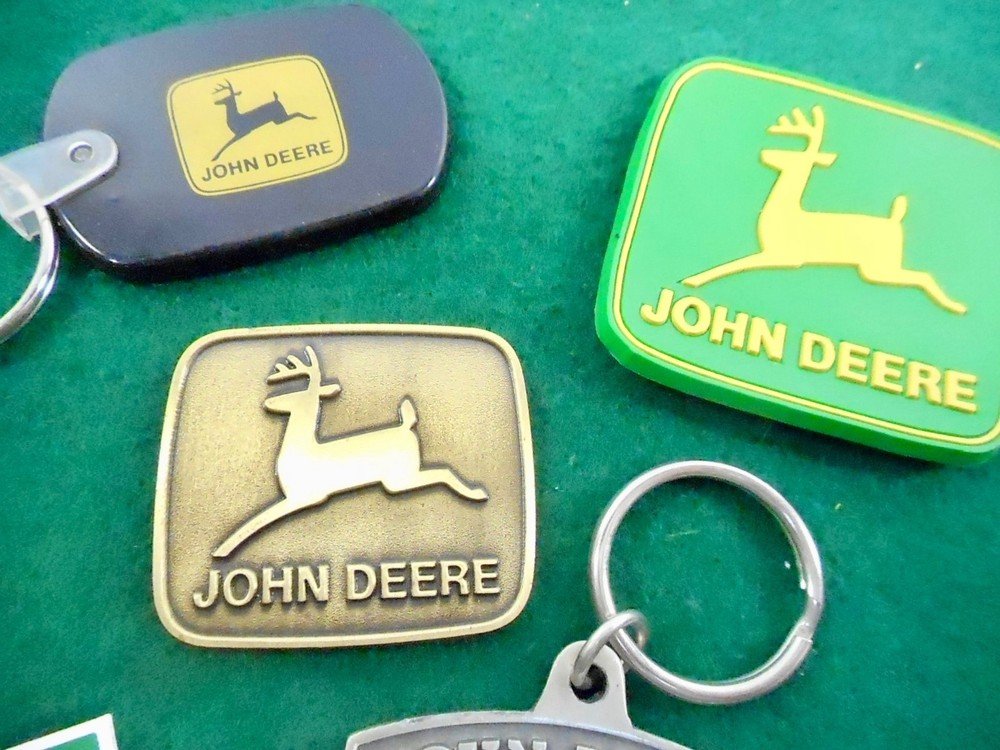 John Deere Advertisement Keychain / Magnet Odd Lot
