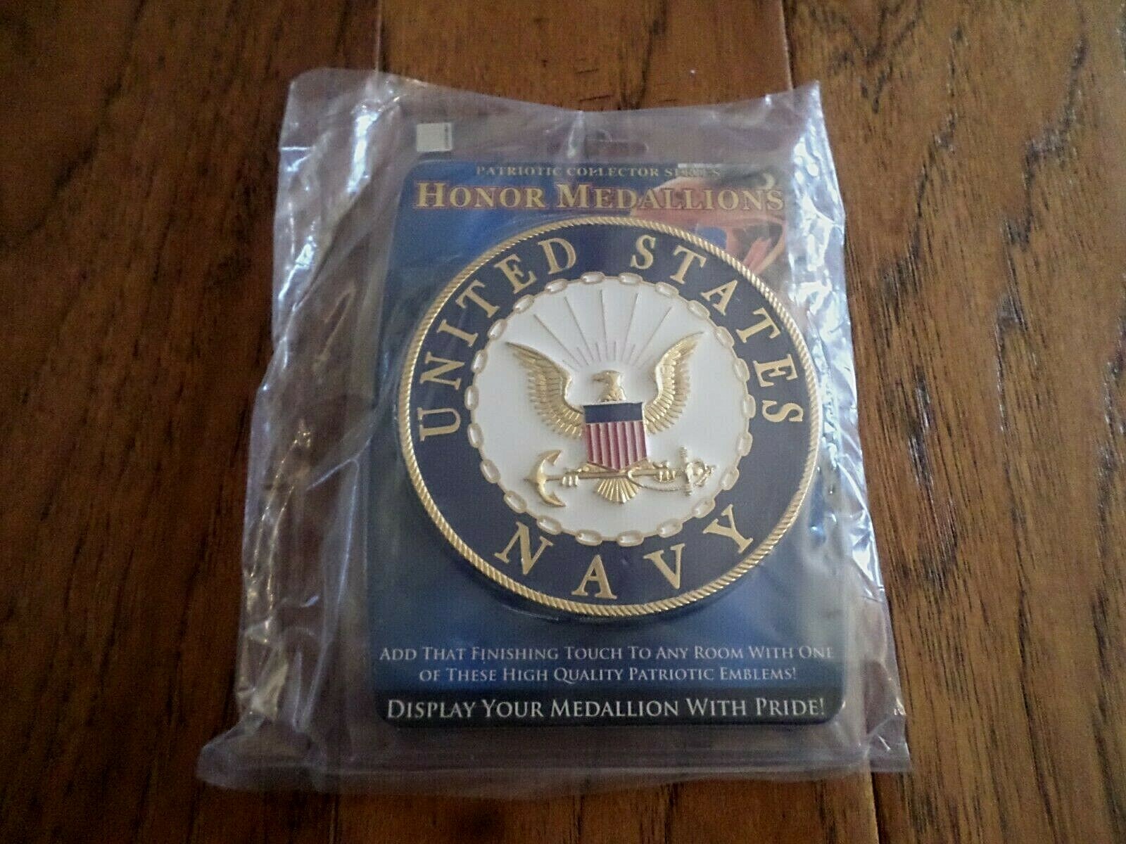 U.S NAVY METAL MEDALLION ENAMEL SHADOW BOX PRESENTATION EMBLEM PLAQUE 4" X 4"