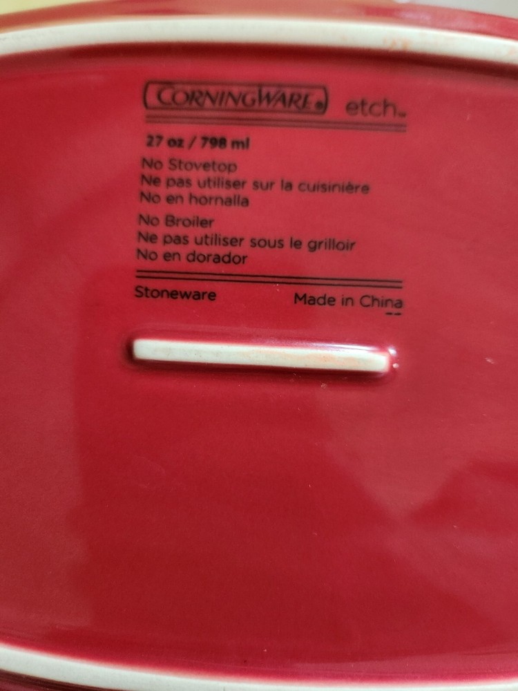 2 Corning Ware Etch Rectangular Red & White Bakers