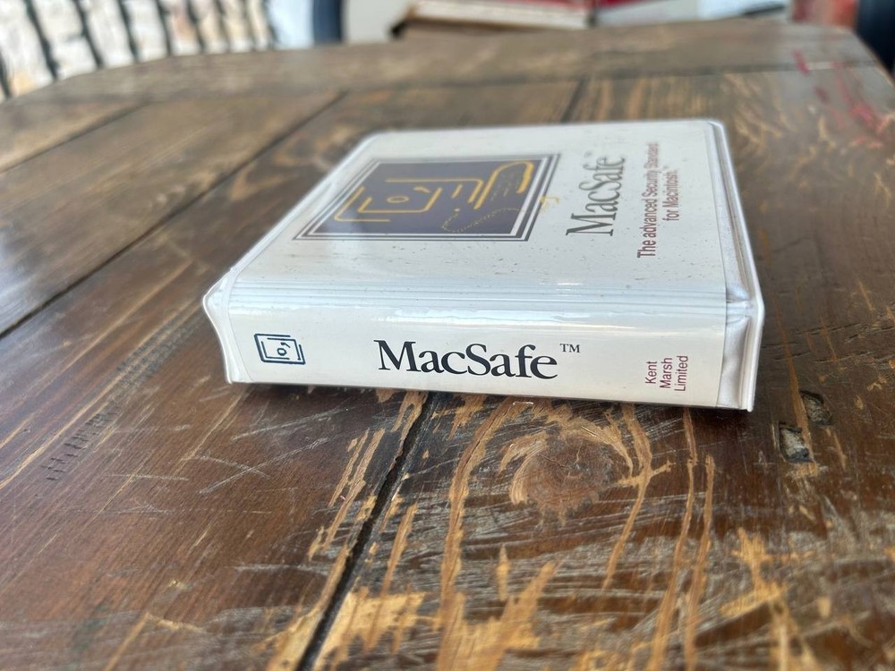 MacSafe Macintosh Security Software 3.5” Floppy Disk w/ Case & Manual