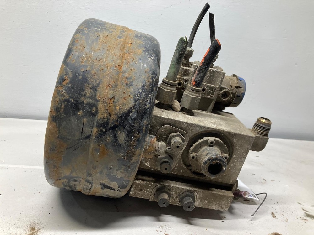 Bendix AD-IS Air Dryer - Used