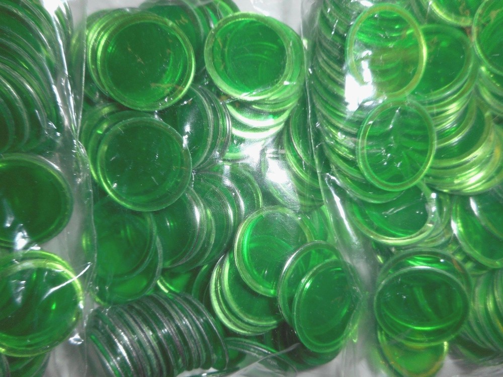 300 GREEN MAGNETIC BINGO CHIPS