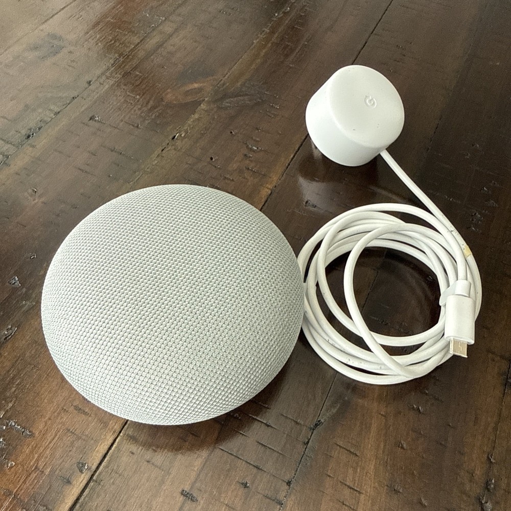 Google Home Model HOA Mini Smart Assistant Bluetooth Speaker Tested