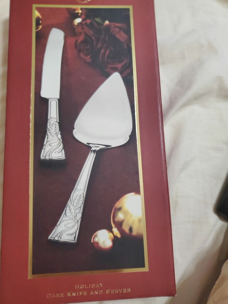 LENOX Holiday cake knife and server