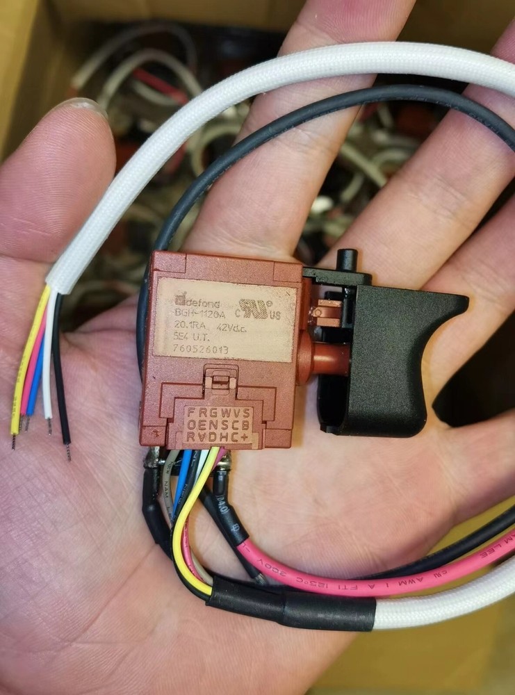 1pcs Trigger Switch  BGH-1120A 20.1A 42VDC