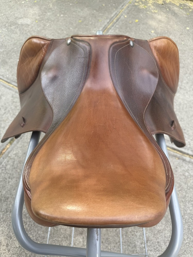 17.5” Pessoa AMO Pro Saddle with XCH Adjustable Gullet System and Wool Flocking