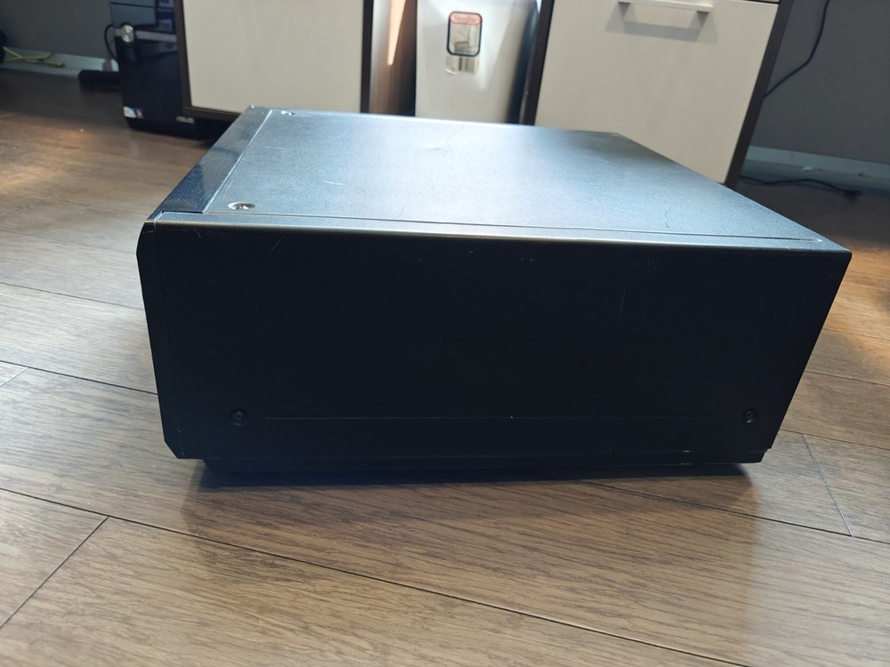 Sony CDP-CX200 Mega 200 Disc CD Changer Tested/Working Pristine Condition!!