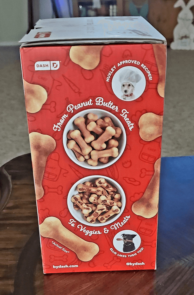NIB DASH DOG TREAT MAKER