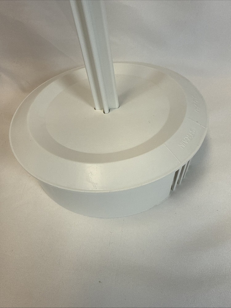 Pampered Chef Quick Stir 2 Quart Clear Pitcher Checker Board Pattern White Lid