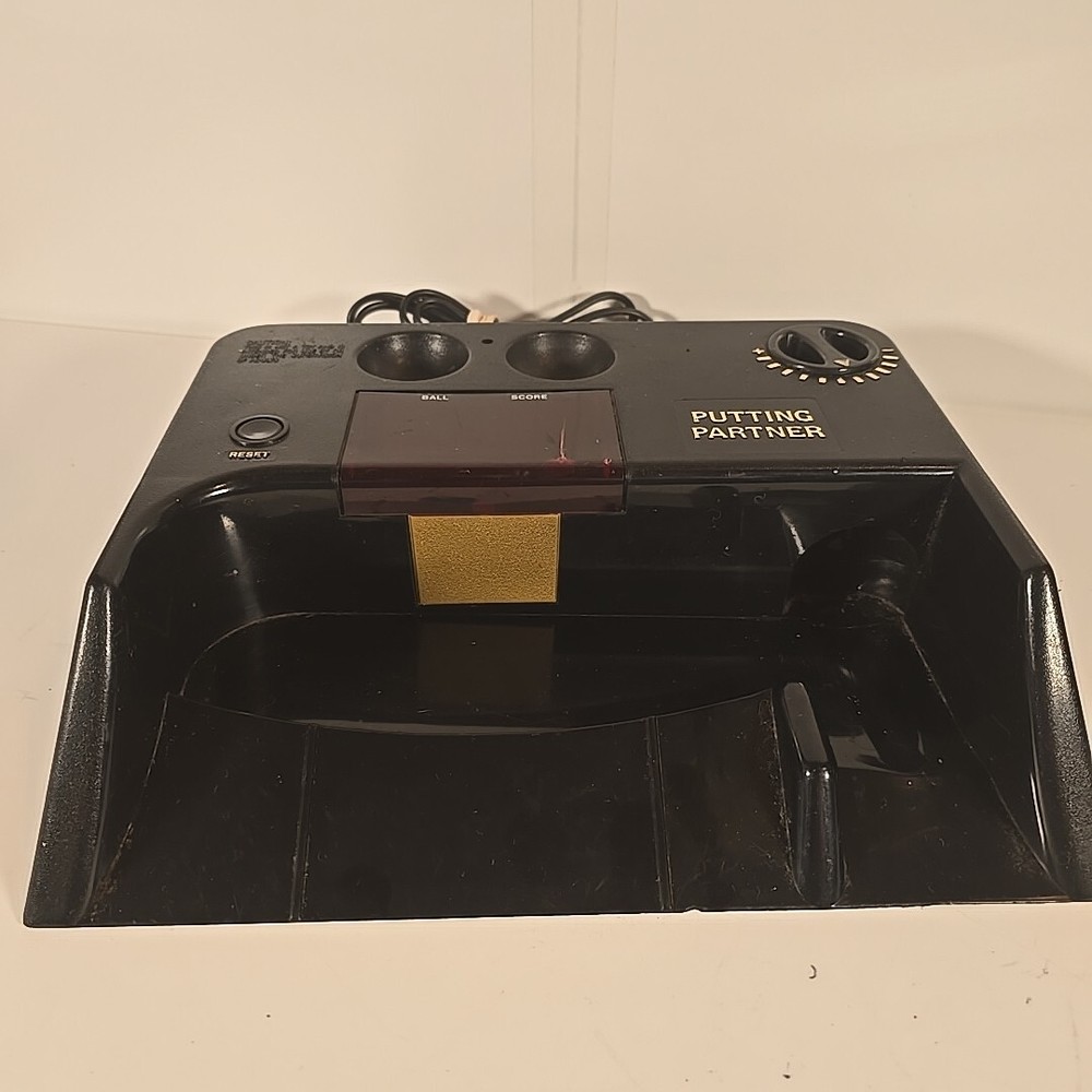 Electric Golf Putting Partner Adjustable Ball Return & Scoreboard Tested