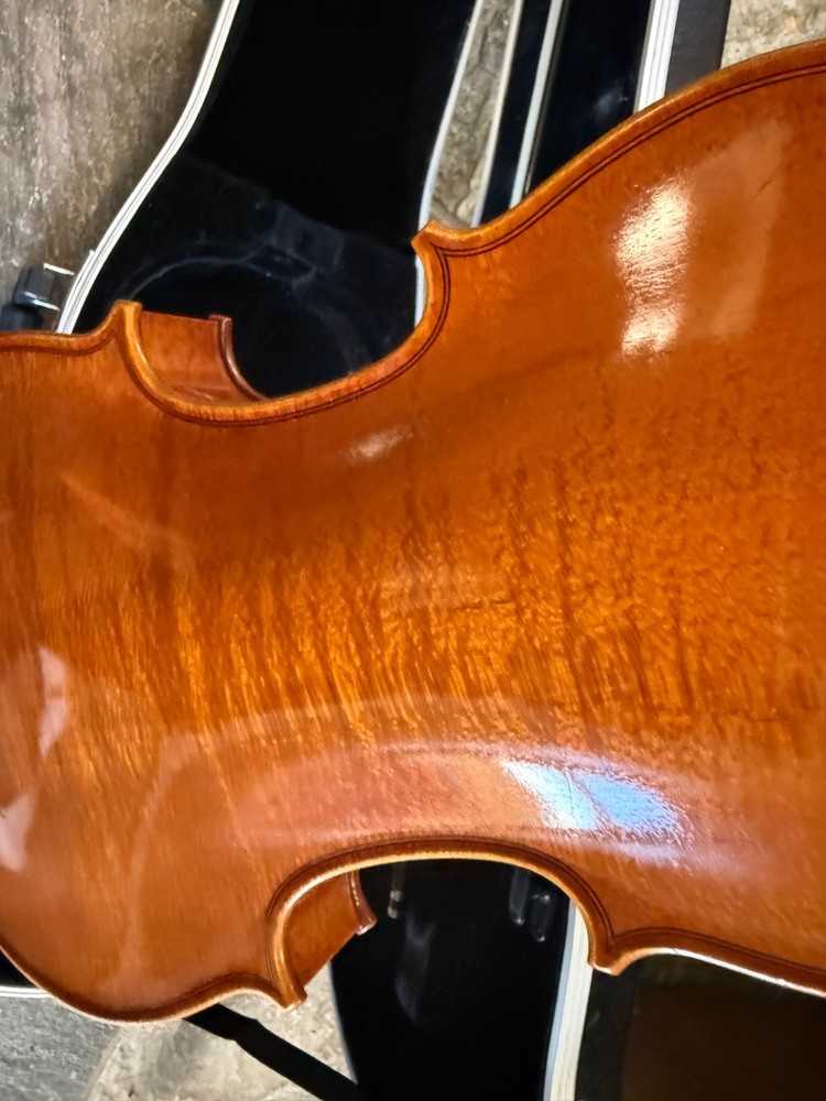 3/4 size Violin with case. Leon Albert brand