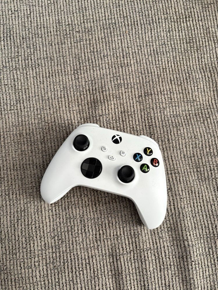 Xbox Series S Console Bundle with 2 Controllers , Headset, HDMI & Power Cable