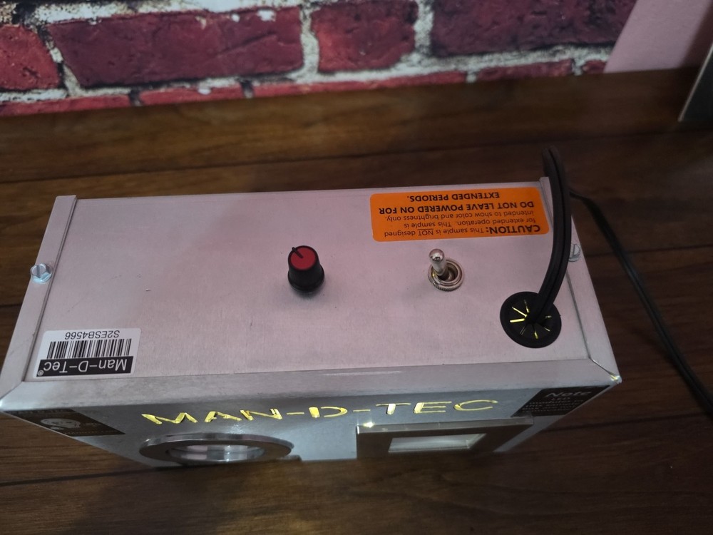 Man-D-Tec Lighting LED Illuminator