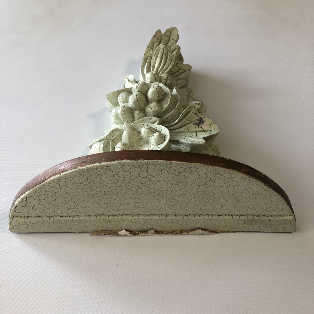 One Cast Resin Composite Neoclassical Leaf Crackled Style Wall Shelf Sconce