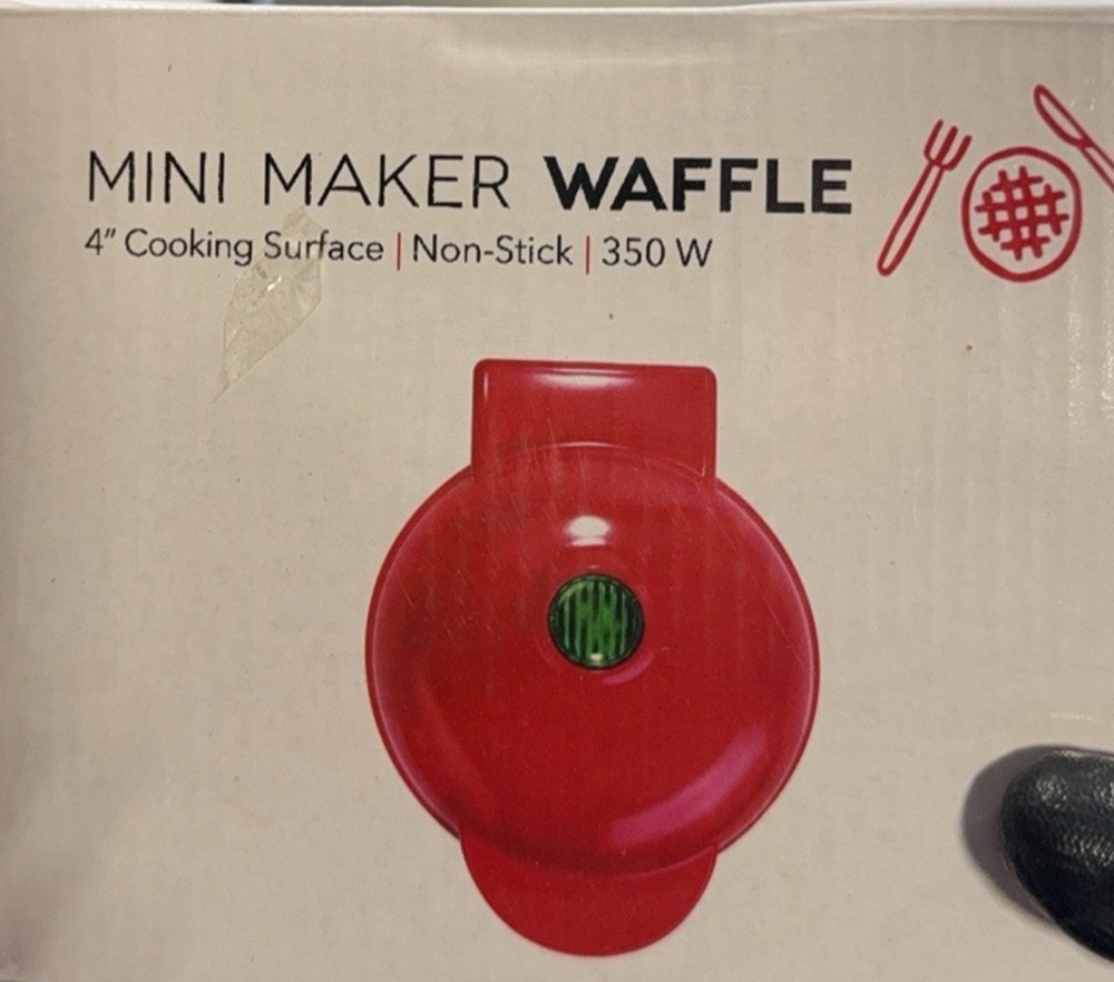 Mini Waffle Maker Red 4” Non-Stick Surface 350W Breakfast Machine CE RoHS