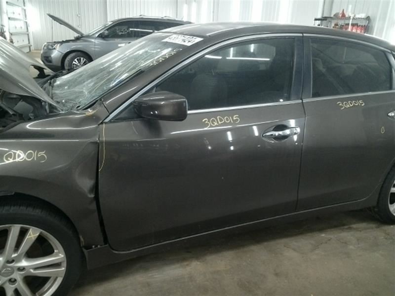 ALTIMA 2013 High Mounted Stop Light 104559854