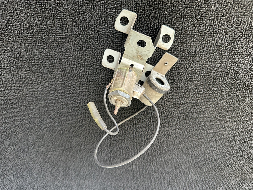 1973 Datsun 240Z Cigarette Lighter Assembly w/Hardware