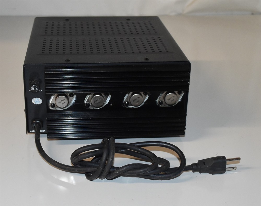 PYRAMID PS-26KX 25 Amp Power Supply!!