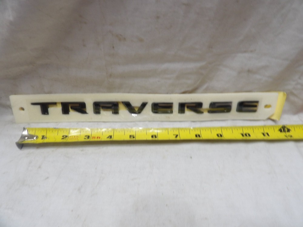 Traverse Emblem Black