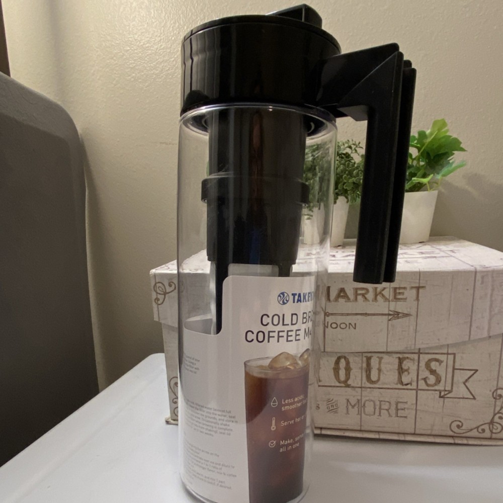 Takeya Cold Brew Coffee Maker Black 1 Quart Dishwasher Safe Removable Filter