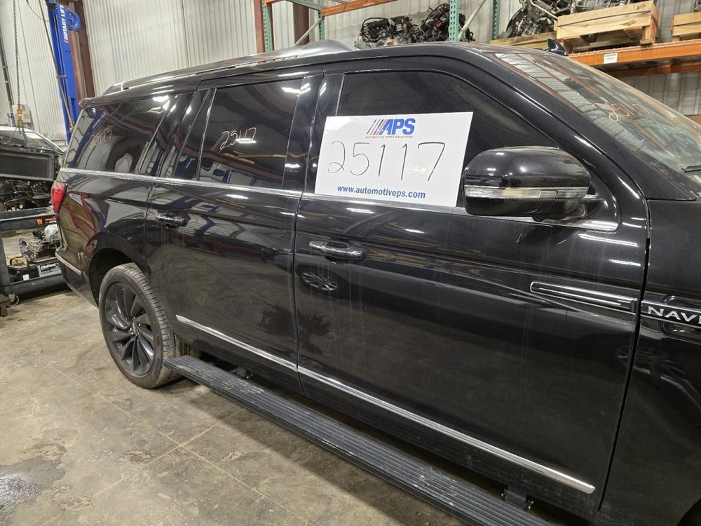 Camera/Projector Camera Windshield Mounted Fits 18-22 NAVIGATOR 1548104