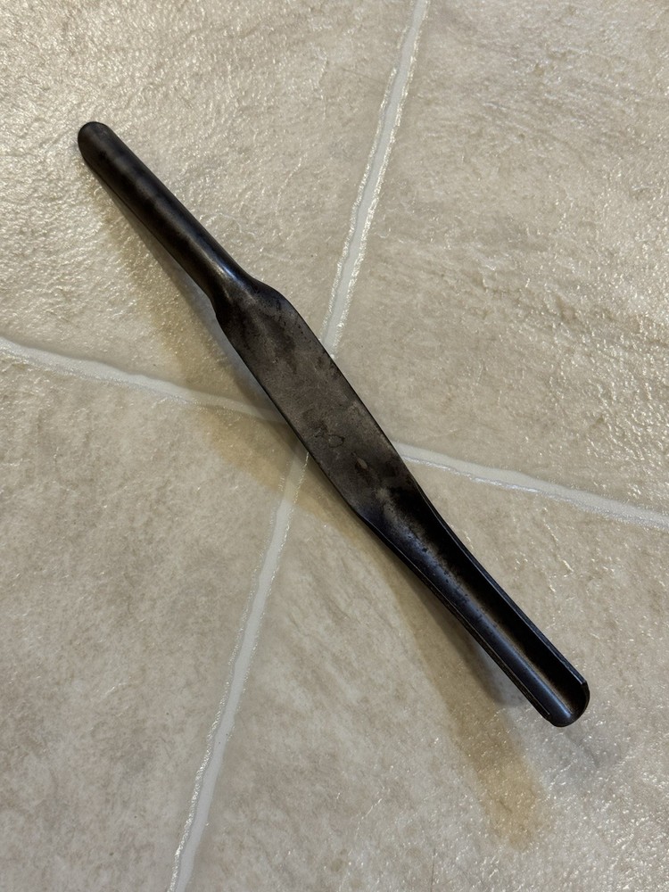 Bricklayers Marshalltown No. 83 pointing tool.