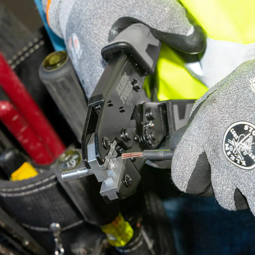 Solar Ratcheting Crimper for MC4 Connectors