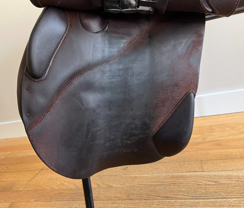 Hermes Cavale II Jumping Saddle- Custom Leather Colors