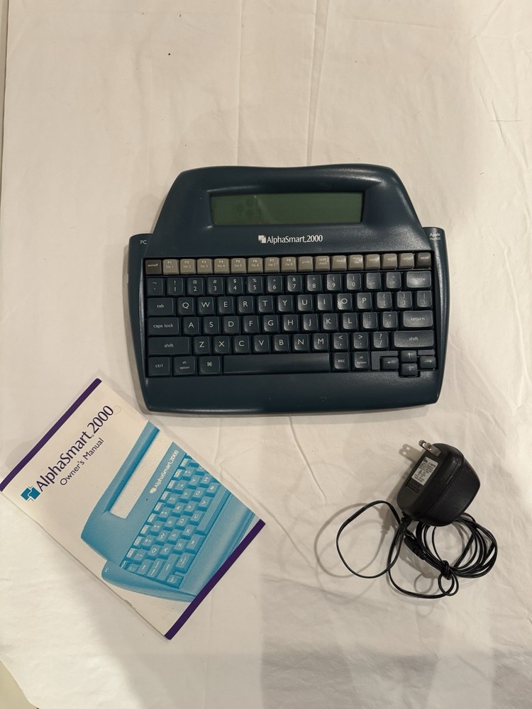 AlphaSmart 2000 Portable Keyboard Word Processor w/Manual & Power Cord- Tested