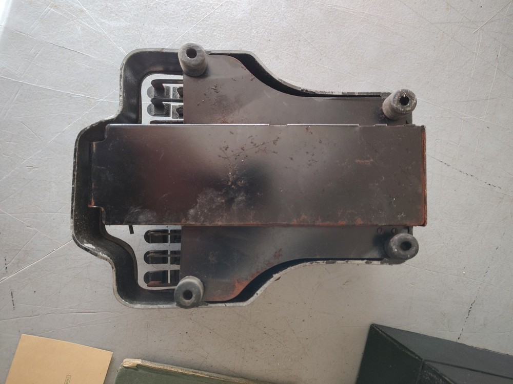 ANTIQUE STENOTYPE TYPING MACHINE WITH CASE BOOK COR