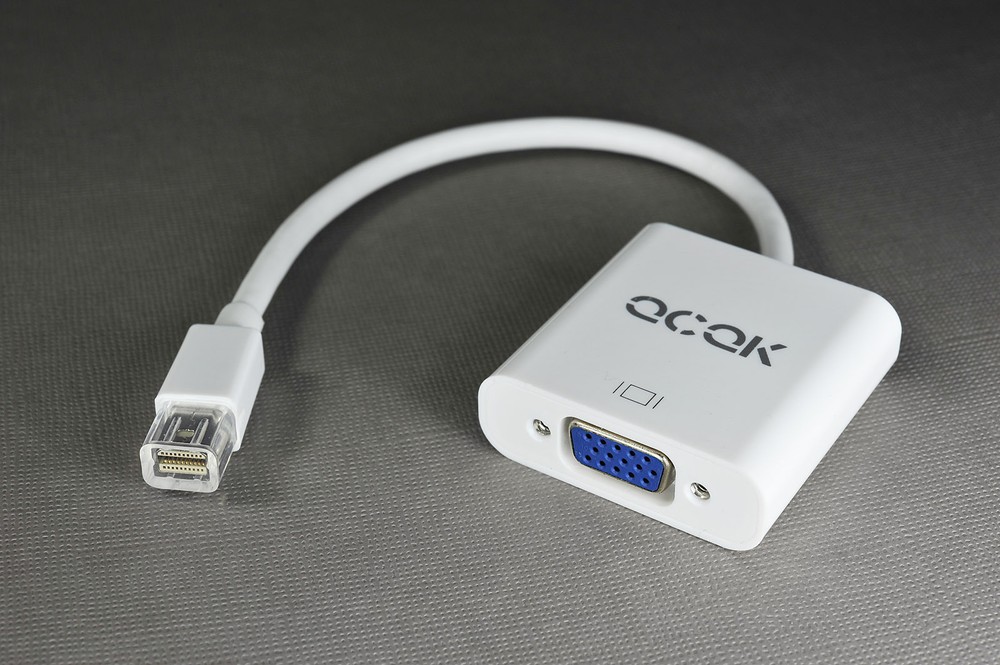 Mini DisplayPort  to VGA Adapter Cable for Microsoft Surface Pro 2  3 4