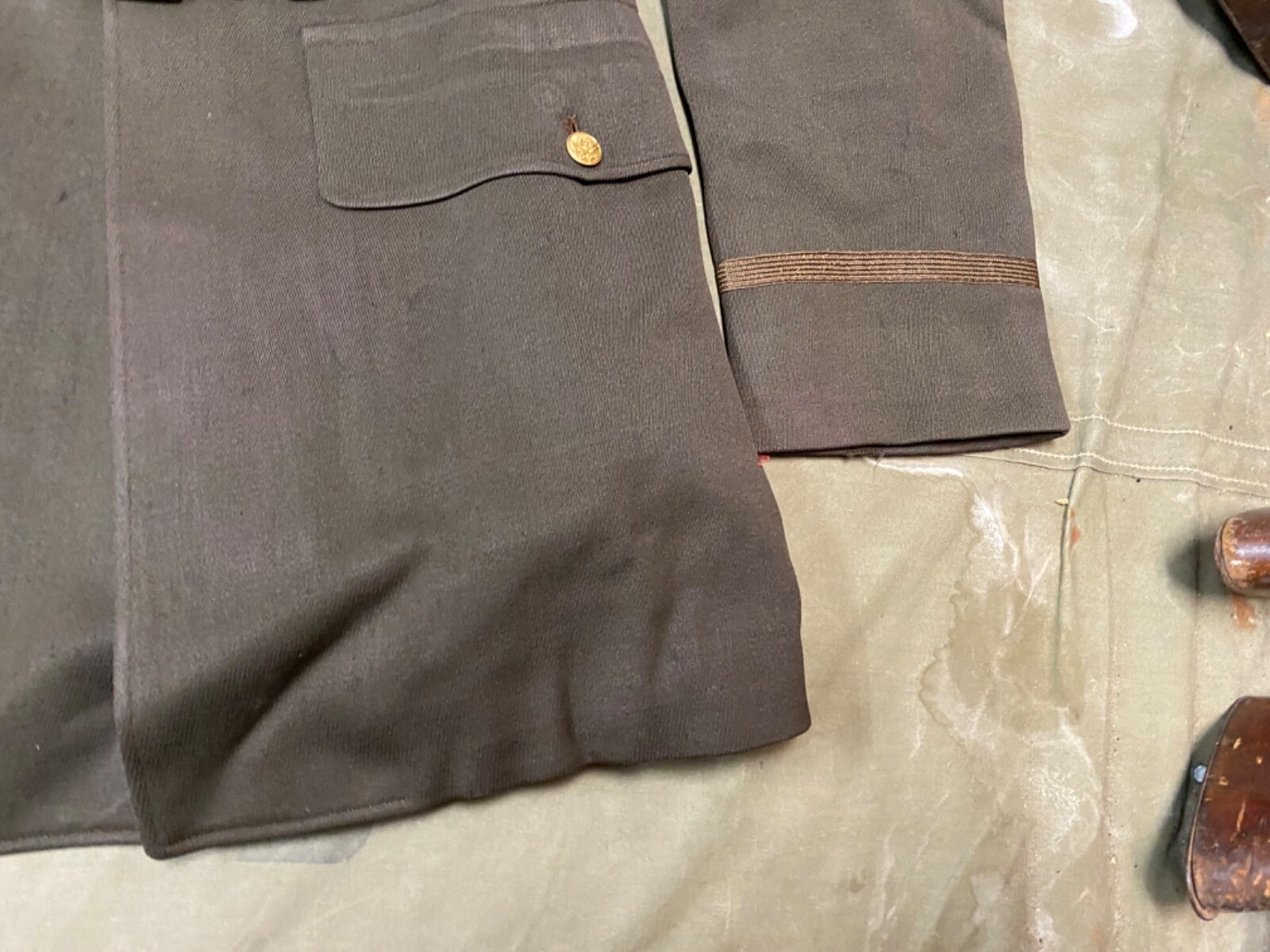 ORIGINAL WWII US ARMY OFFICER CLASS A DRESS JACKET- SMALL 38R