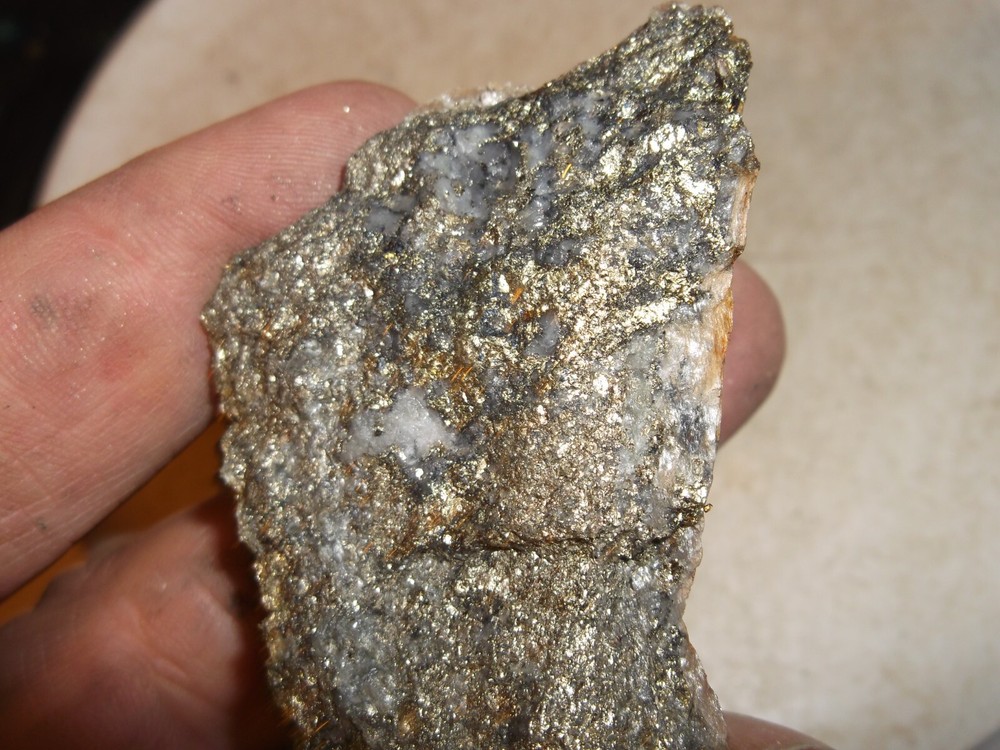 Gold, silver, copper, 62 grams samples ,ore high grade .