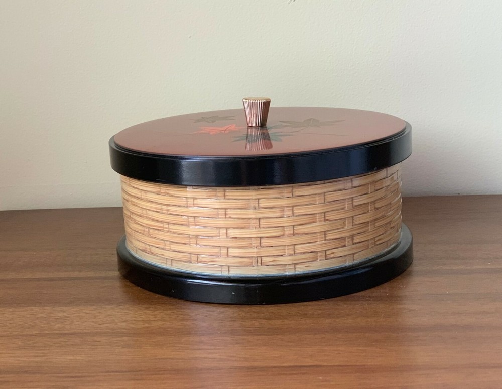 Japanese lacquer ware plastic box with lid 