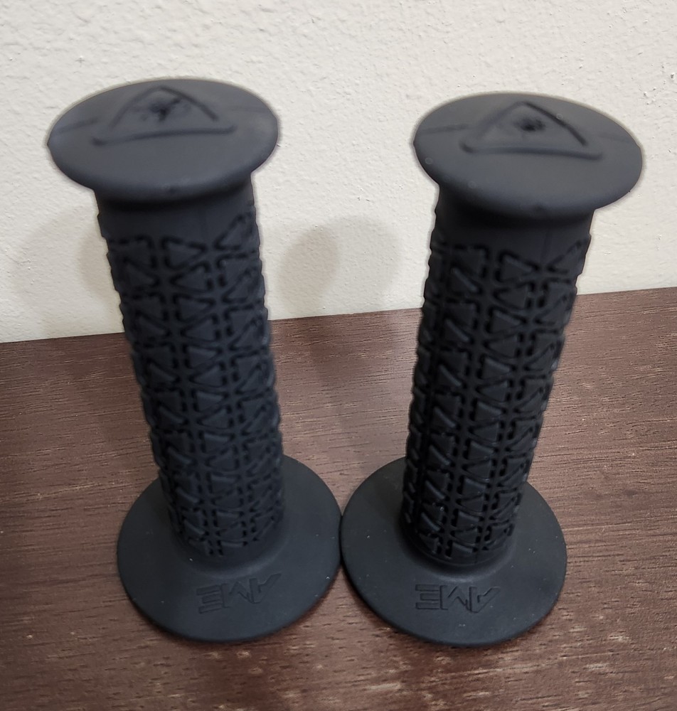 Dia-Compe Tech 77 Levers & AME Grips
