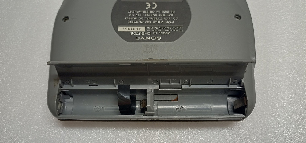 Sony D-EJ725 Portable CD player